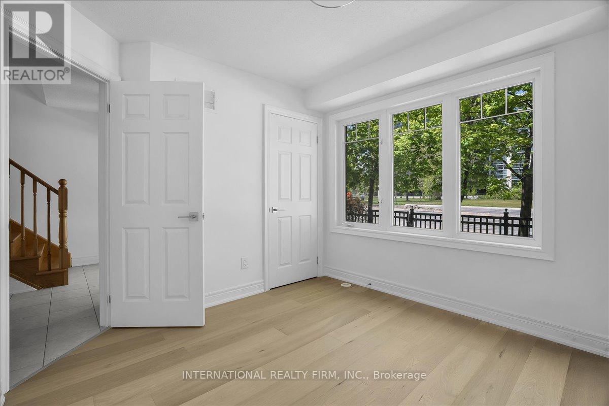 2014 Lakeshore Road W, Mississauga, Ontario  L5J 1J8 - Photo 25 - W13217974