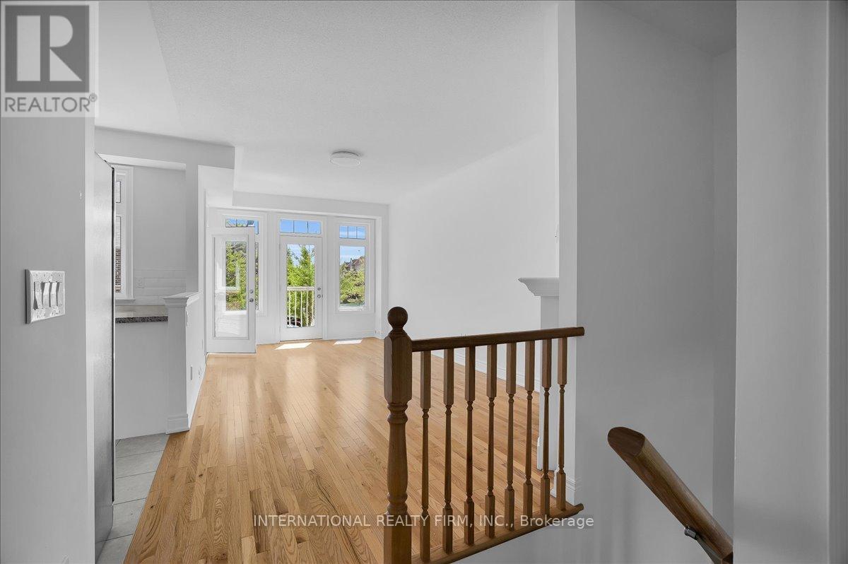 2014 Lakeshore Road W, Mississauga, Ontario  L5J 1J8 - Photo 7 - W13217974
