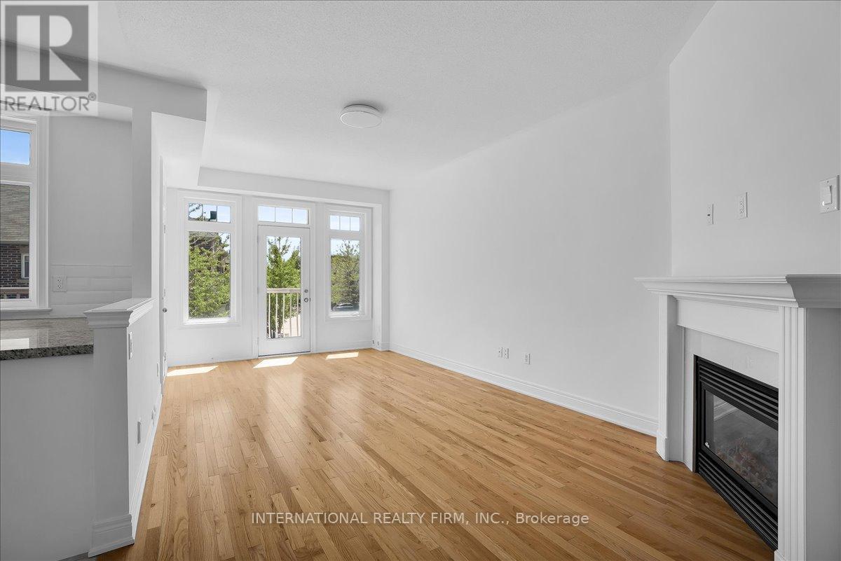 2014 Lakeshore Road W, Mississauga, Ontario  L5J 1J8 - Photo 8 - W13217974