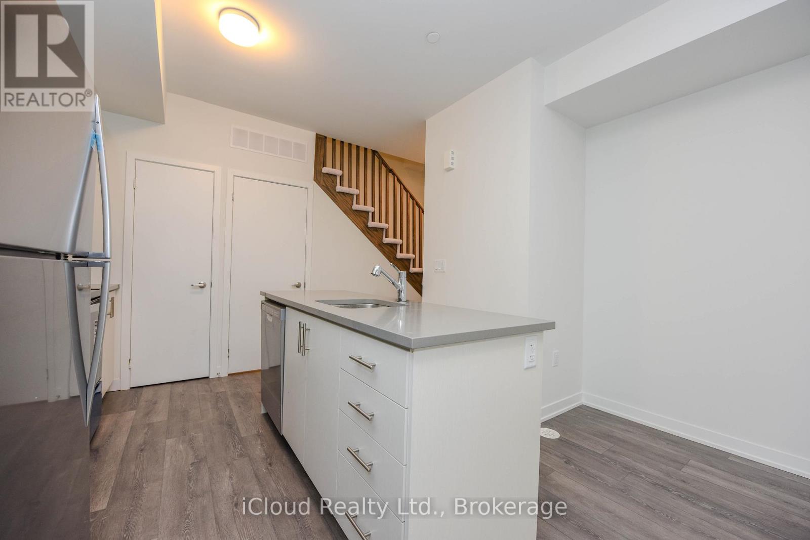 22 - 3425 Ridgeway Drive, Mississauga, Ontario  L5L 0B9 - Photo 11 - W13218008