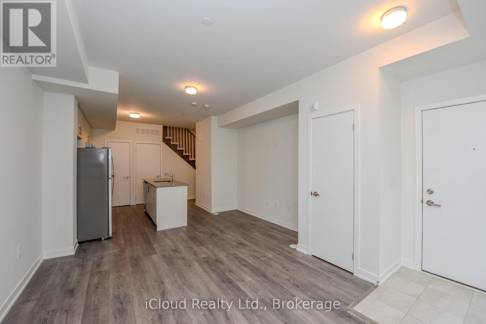 22 - 3425 Ridgeway Drive, Mississauga, Ontario  L5L 0B9 - Photo 4 - W13218008
