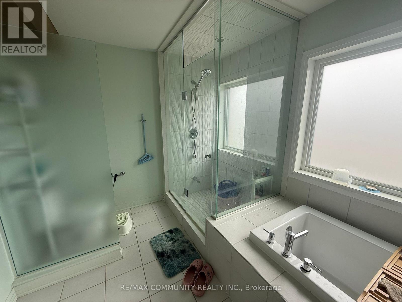 46 Sarah Jackson Crescent, Toronto, Ontario  M3K 0B6 - Photo 15 - W13218012
