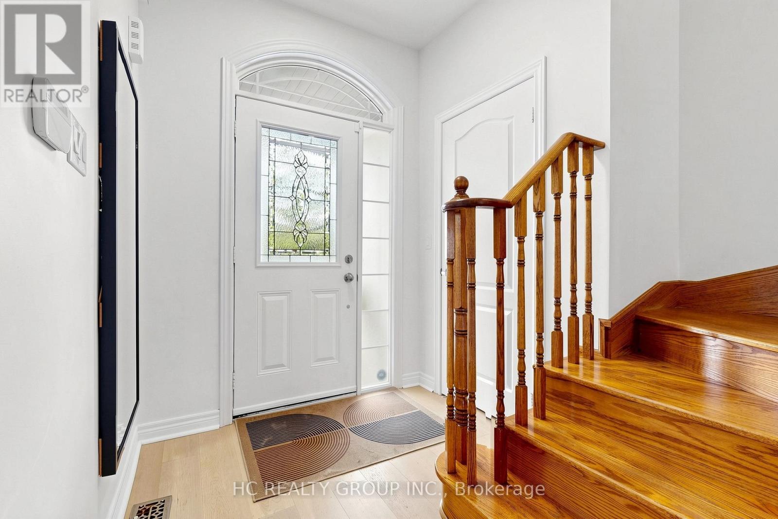 465 Woodspring Avenue, Newmarket, Ontario  L3X 3L1 - Photo 2 - N13187978