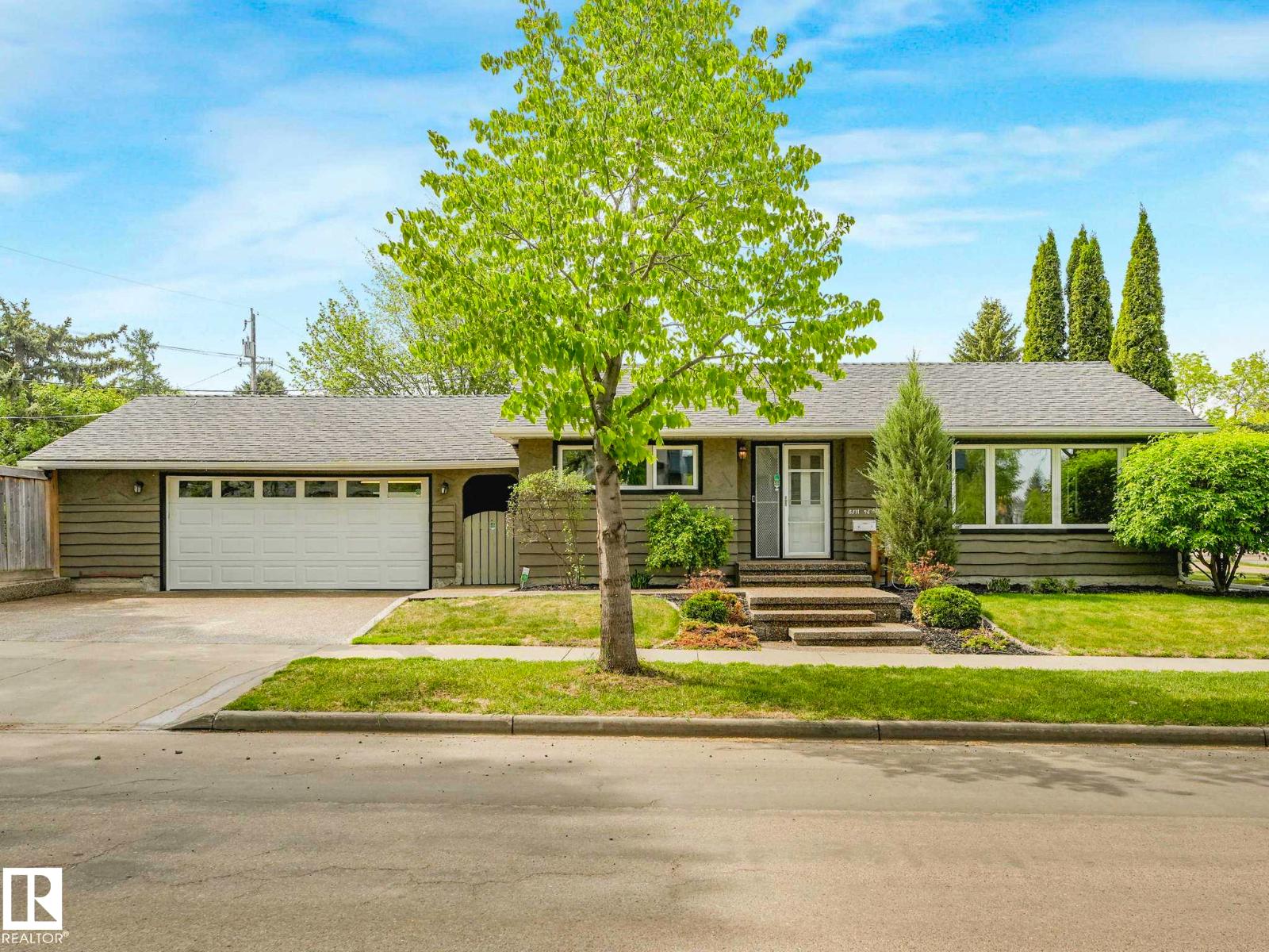 8311 96 AV NW NW, edmonton, Alberta