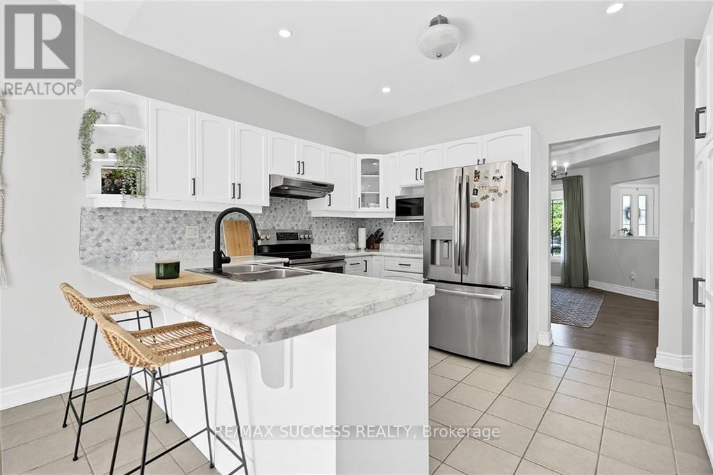 64 Garth Trails Crescent, Hamilton, Ontario  L9B 2X1 - Photo 17 - X13218006
