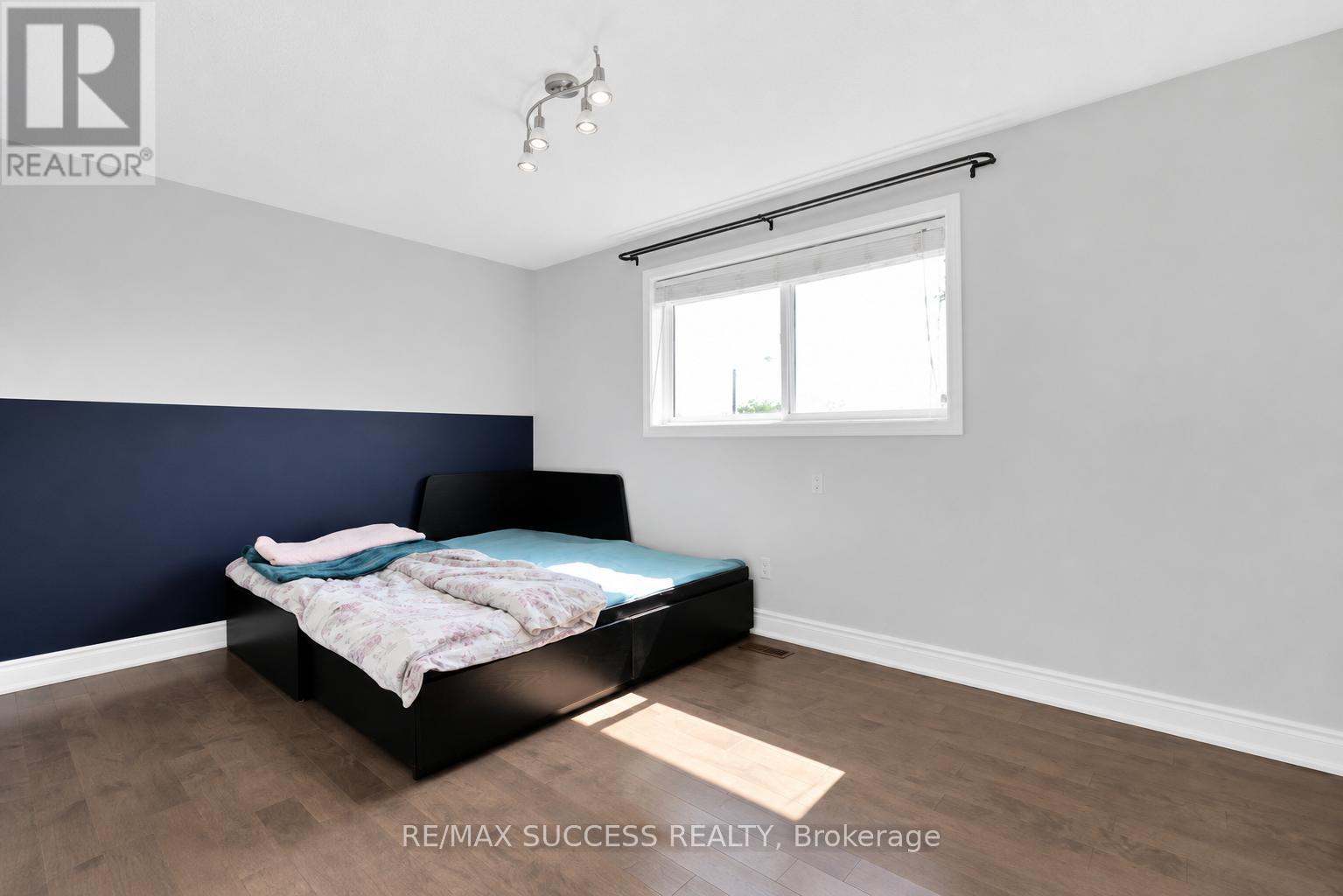 64 Garth Trails Crescent, Hamilton, Ontario  L9B 2X1 - Photo 22 - X13218006