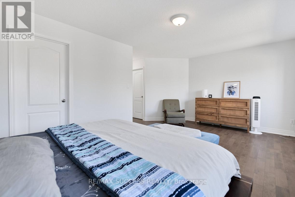 64 Garth Trails Crescent, Hamilton, Ontario  L9B 2X1 - Photo 27 - X13218006
