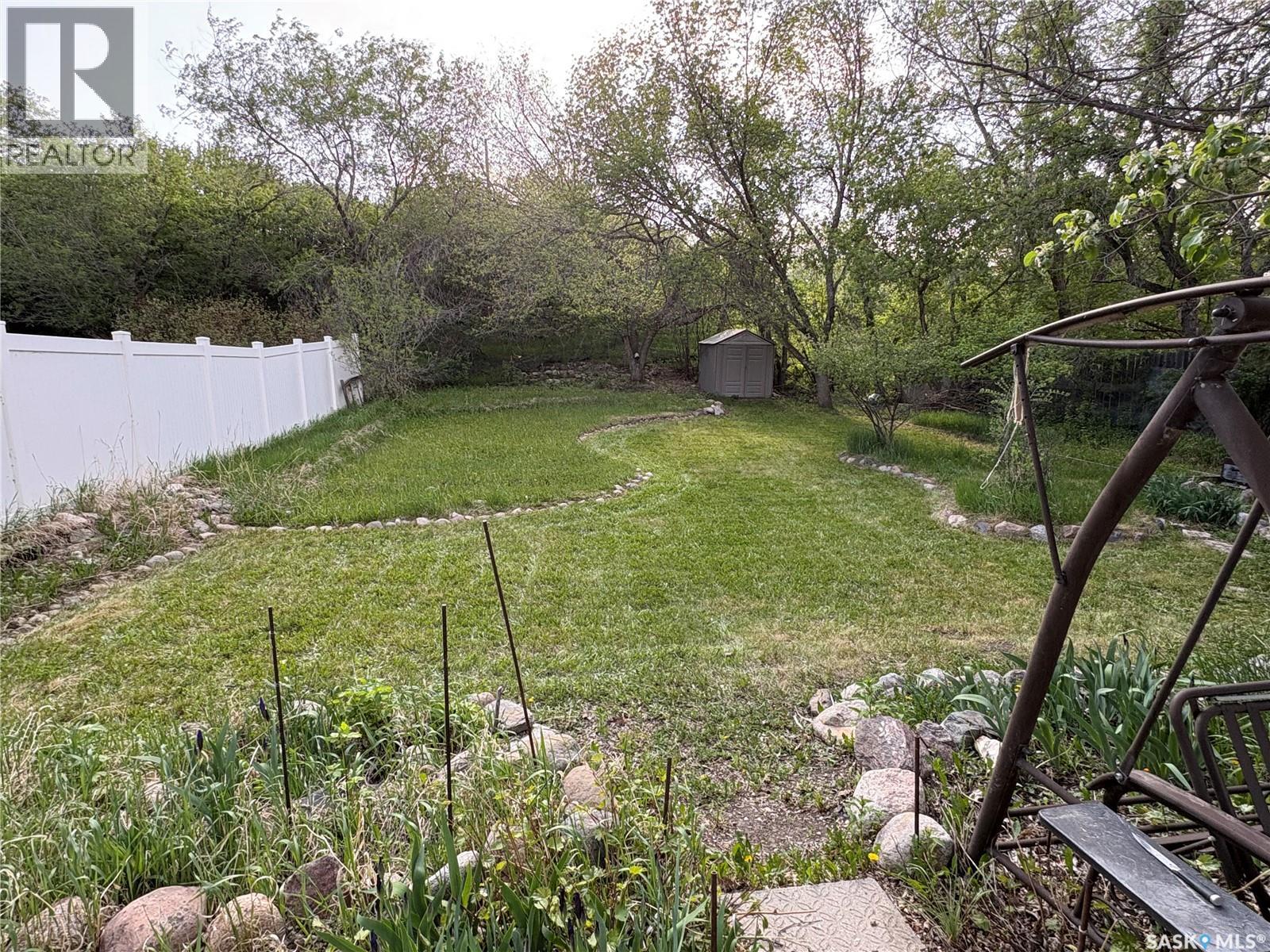 170 Elgin Crescent, Lumsden, Saskatchewan  S0G 3C0 - Photo 31 - SK037352