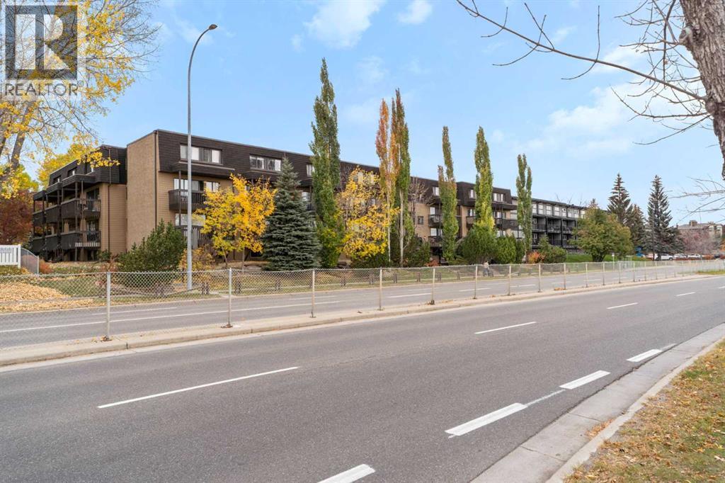39, 3519 49 Street NW, calgary, Alberta