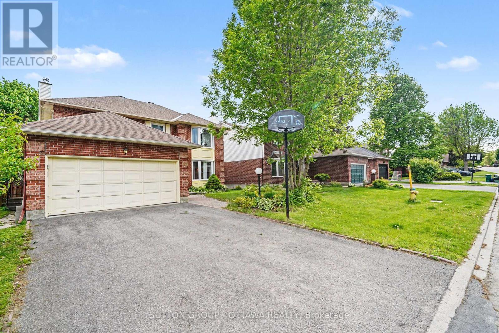 57 Constable Street, Ottawa, Ontario  K2J 3E9 - Photo 3 - X13218026