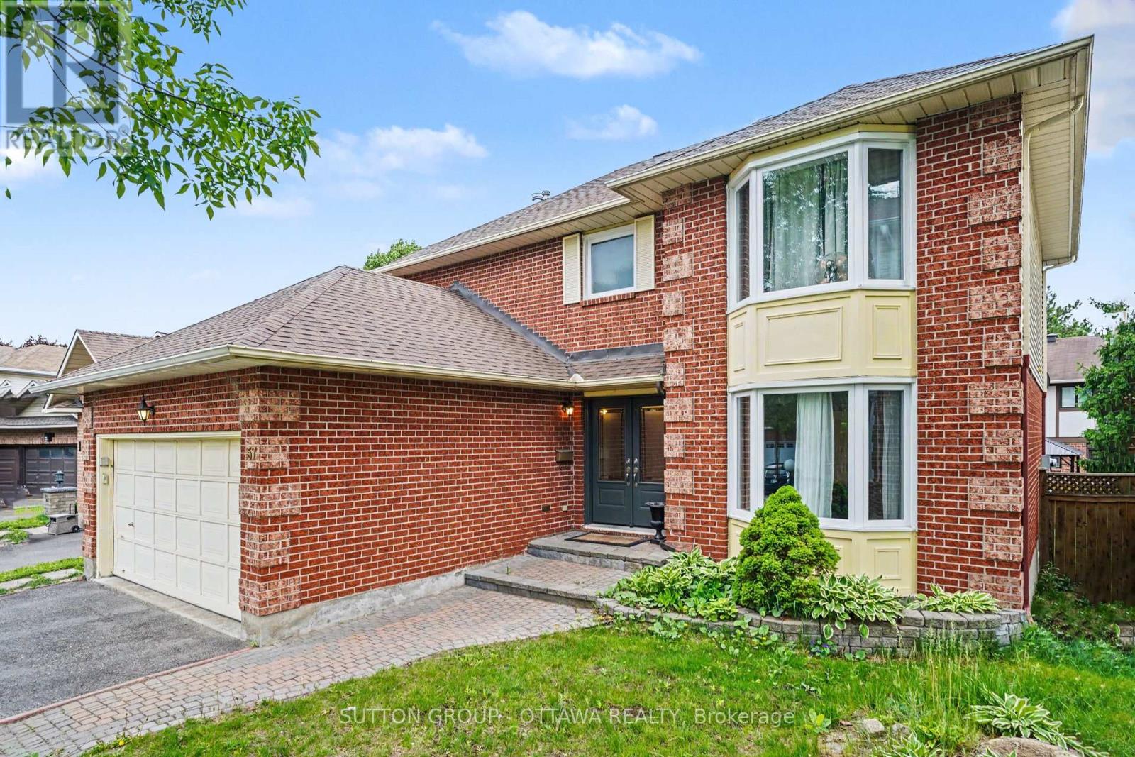 57 Constable Street, Ottawa, Ontario  K2J 3E9 - Photo 4 - X13218026