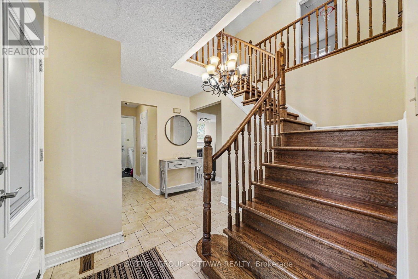57 Constable Street, Ottawa, Ontario  K2J 3E9 - Photo 7 - X13218026