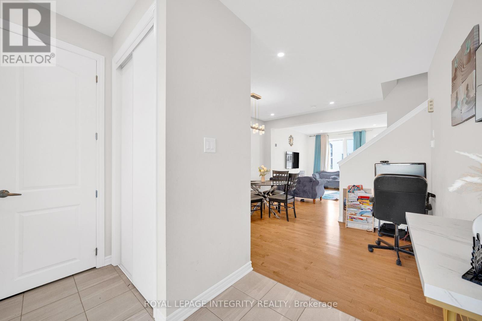 16 Focality Crescent, Ottawa, Ontario  K1M 0N3 - Photo 3 - X13218072