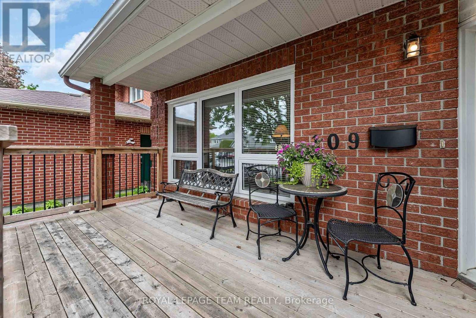 109 Belleview Drive, Ottawa, Ontario  K2L 3H2 - Photo 4 - X13218102