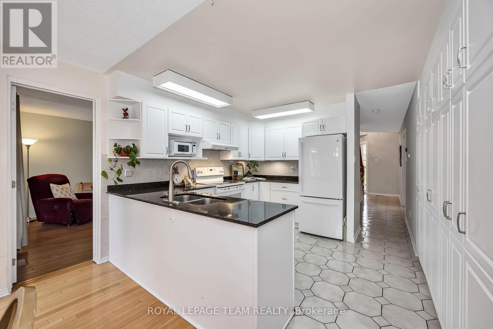 109 Belleview Drive, Ottawa, Ontario  K2L 3H2 - Photo 9 - X13218102