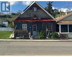 7917 17 Avenue, Coleman, Alberta