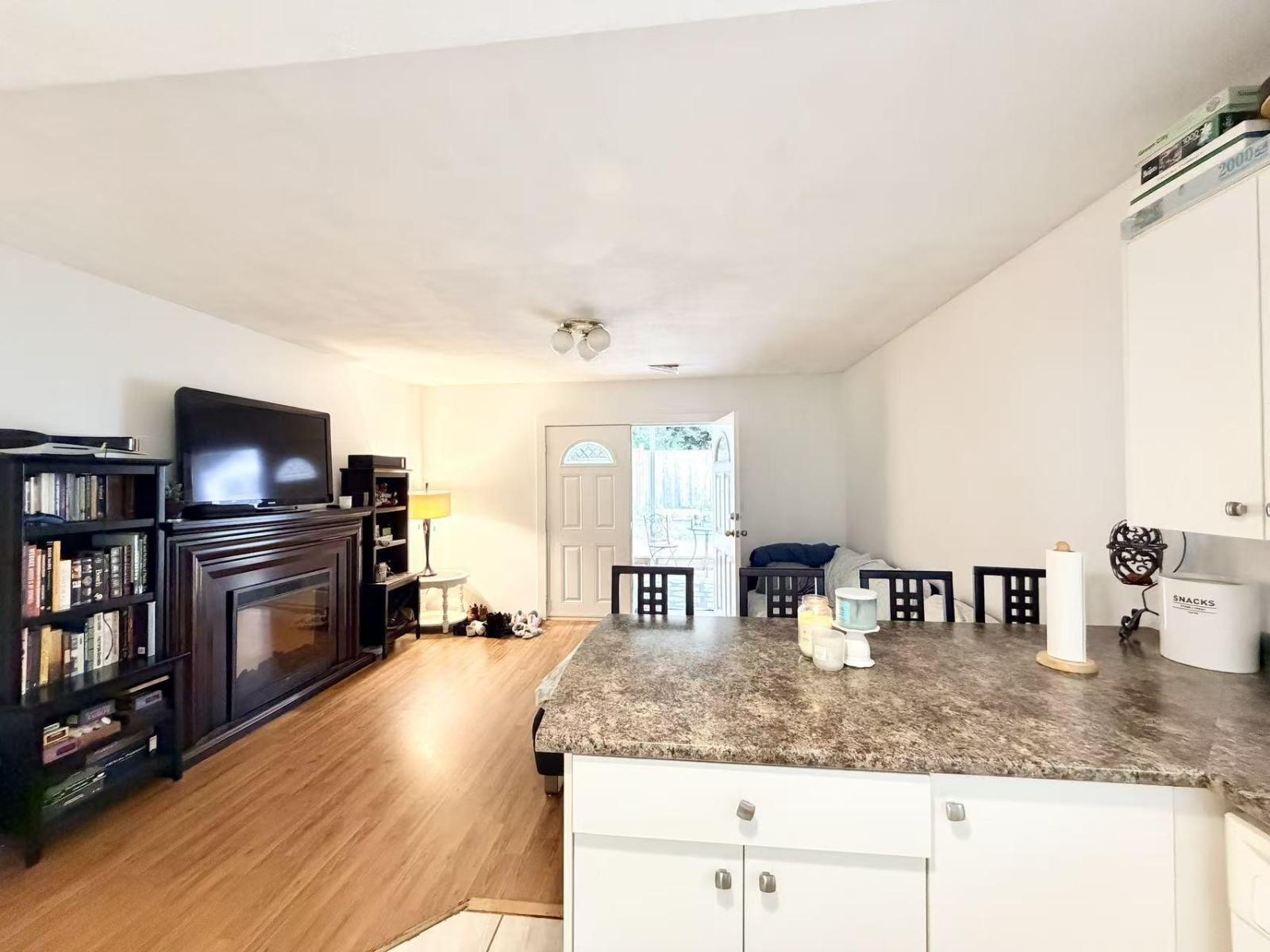 Ground Level 82xx 167a Street, Surrey, British Columbia  V4N 3H5 - Photo 7 - R3125725