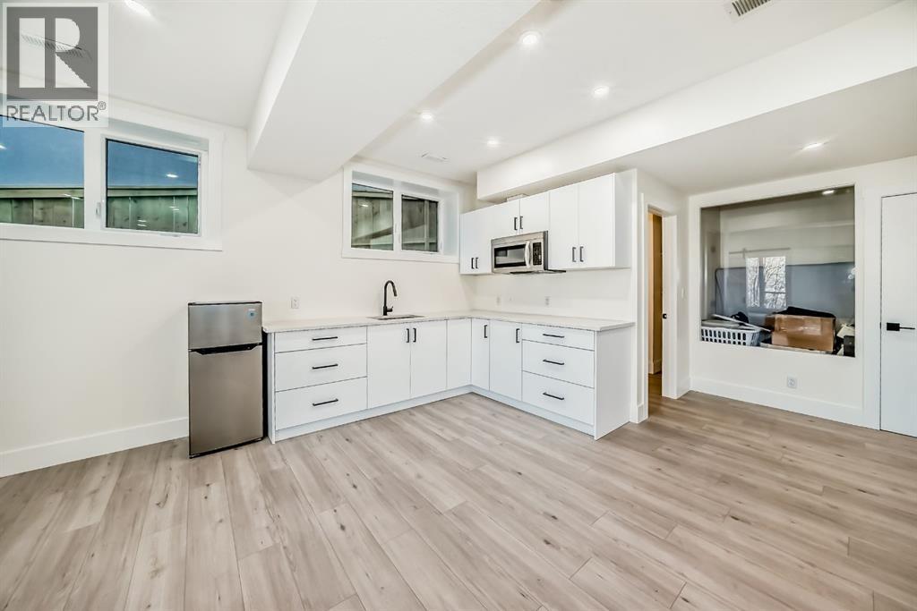 76 Rock Lake View Nw, Calgary, Alberta  T3G 0E9 - Photo 38 - A2291245