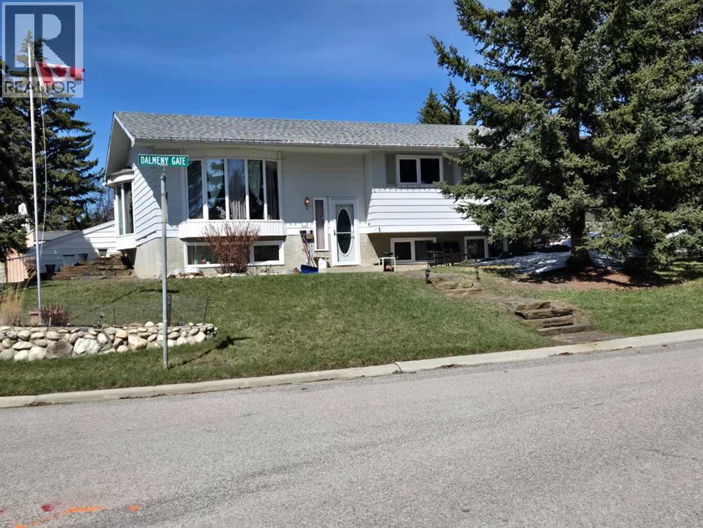 6803 Dalmeny Gate Nw, Calgary, Alberta  T3A 1T5 - Photo 1 - A2312479