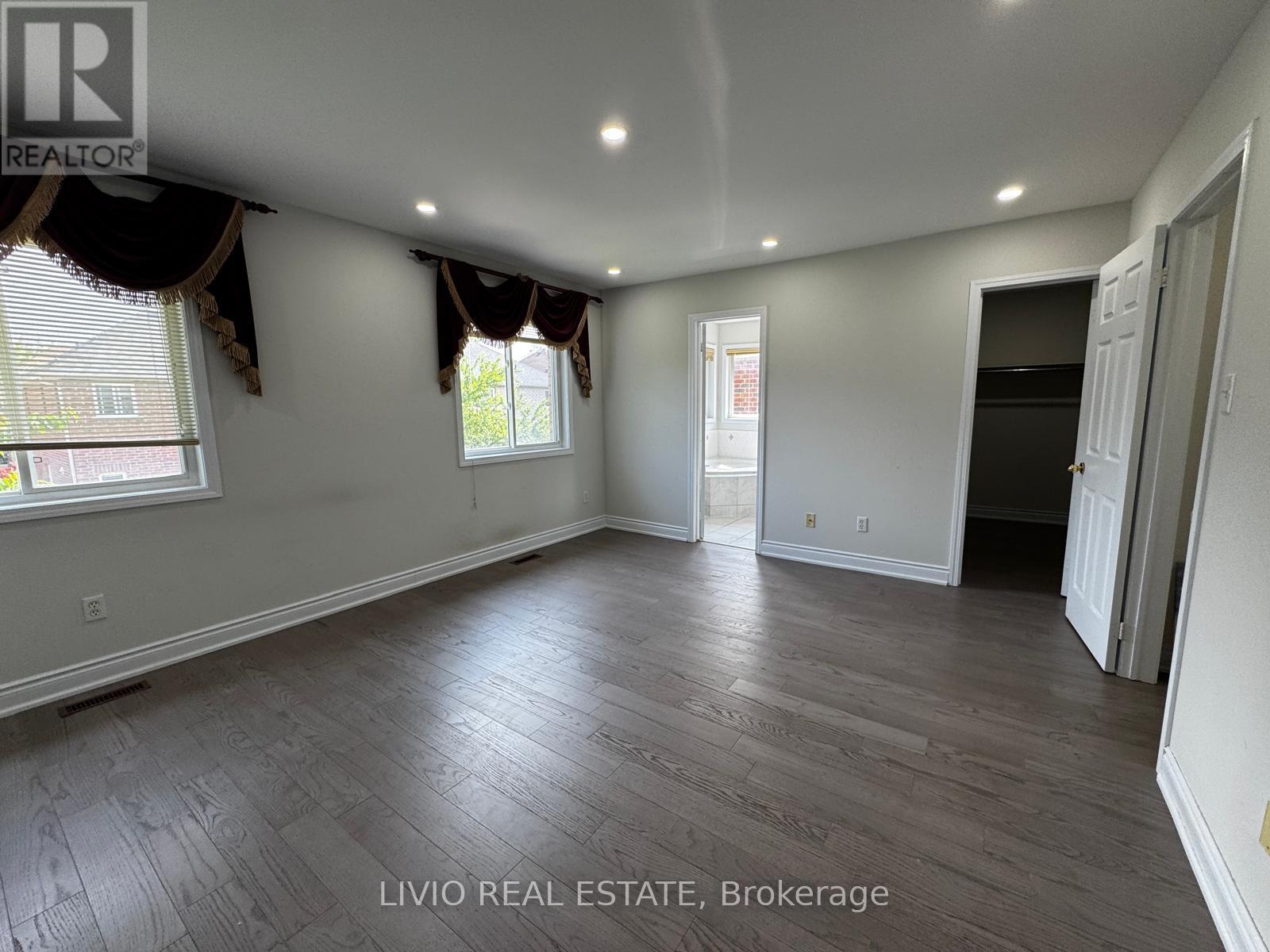 11a Seasons Drive, Toronto, Ontario  M1X 1X4 - Photo 14 - E13218022