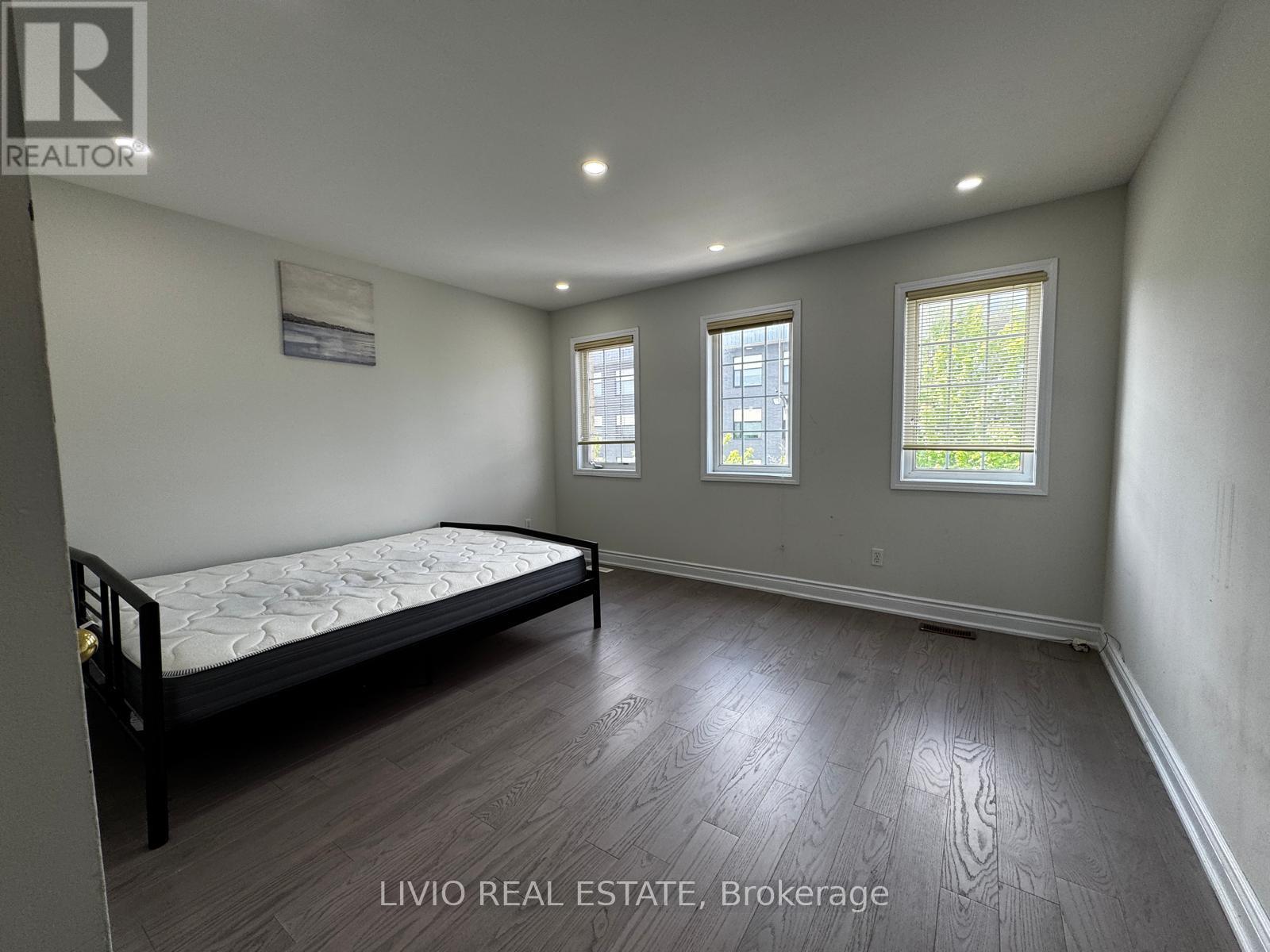 11a Seasons Drive, Toronto, Ontario  M1X 1X4 - Photo 17 - E13218022