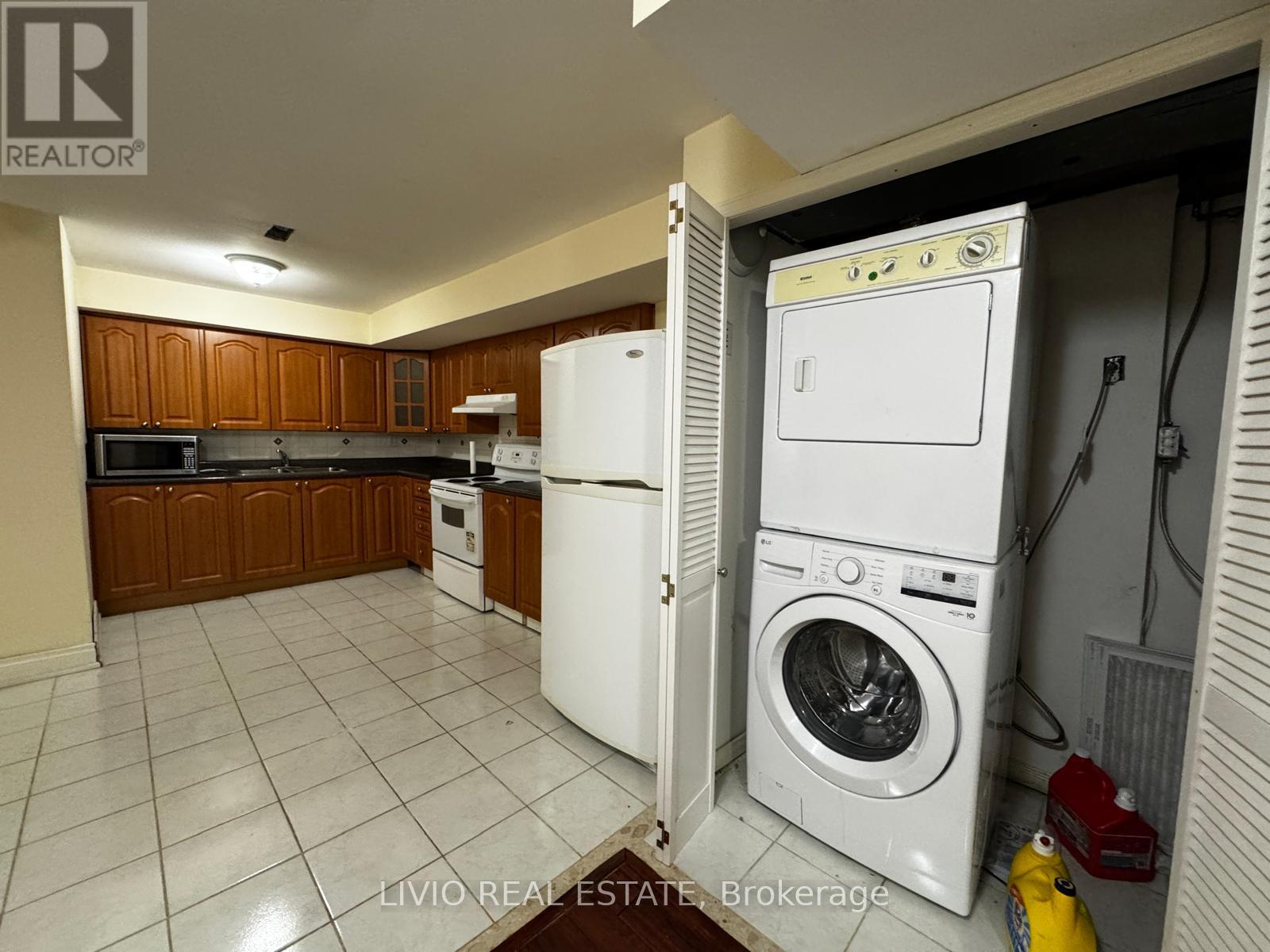 11a Seasons Drive, Toronto, Ontario  M1X 1X4 - Photo 23 - E13218022