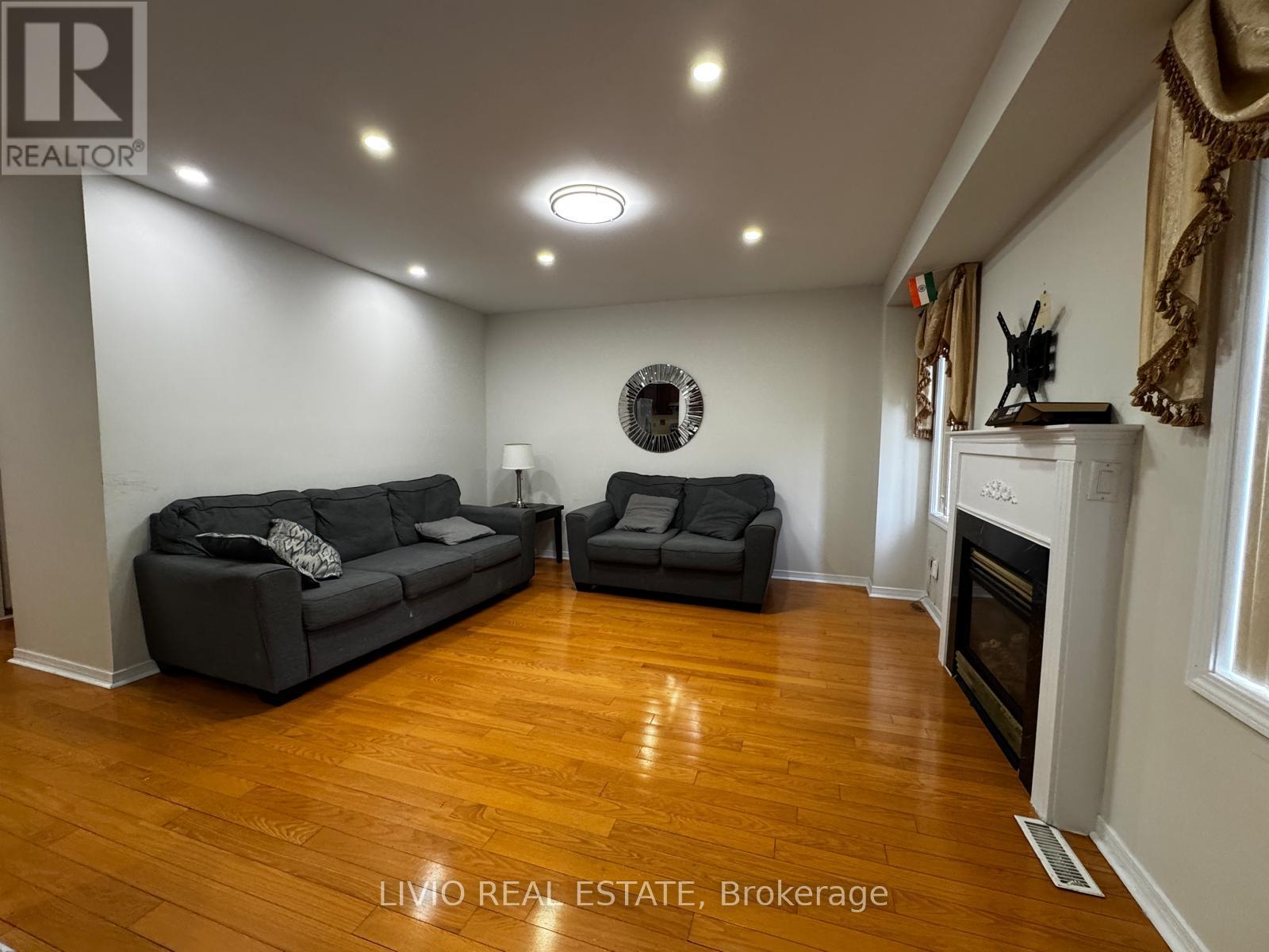 11a Seasons Drive, Toronto, Ontario  M1X 1X4 - Photo 26 - E13218022