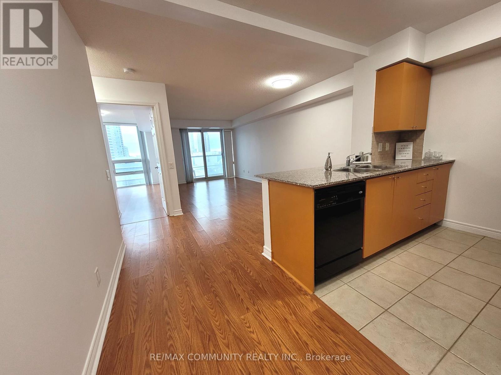 907 - 83 Borough Drive, Toronto, Ontario  M1P 5E4 - Photo 8 - E13218046
