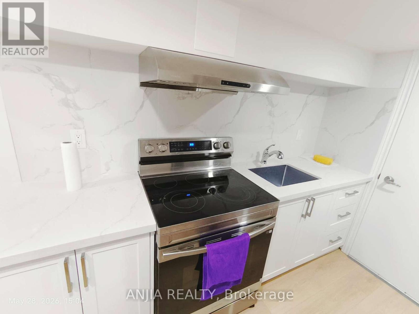 1floor+basement - 32 Danielle Moore Circle, Toronto, Ontario  M1P 2S7 - Photo 12 - E13218084