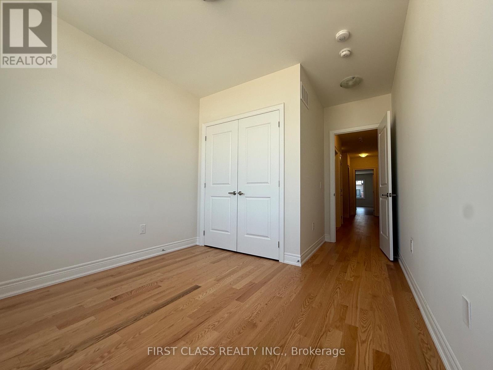 533 Vine Cliff Boulevard, Markham, Ontario  L6C 1L2 - Photo 11 - N13218082