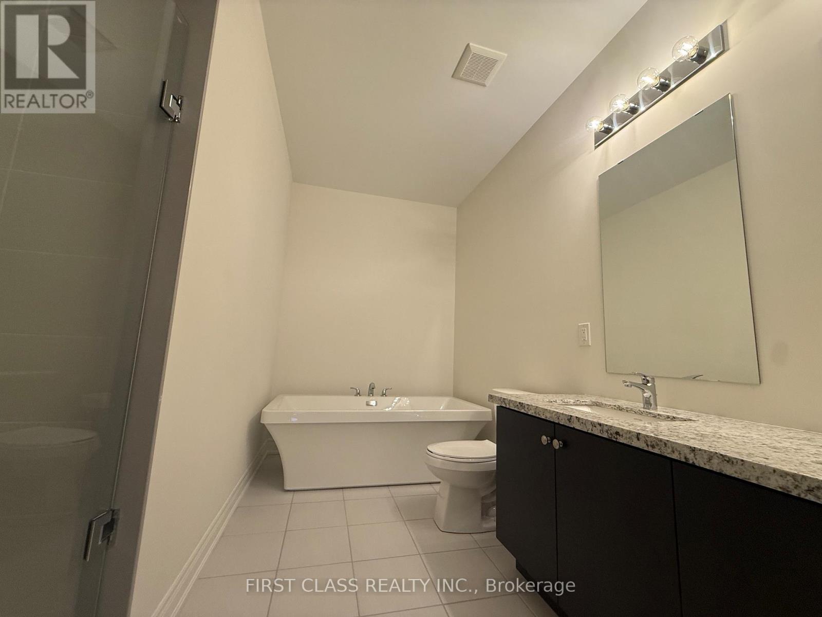 533 Vine Cliff Boulevard, Markham, Ontario  L6C 1L2 - Photo 13 - N13218082