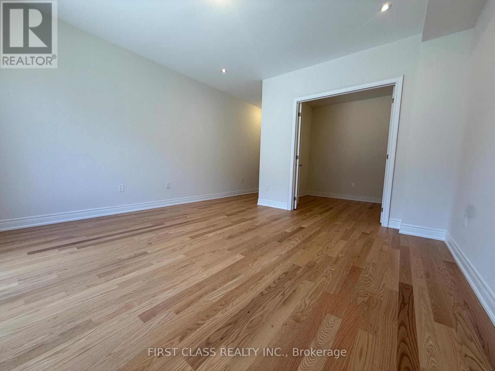 533 Vine Cliff Boulevard, Markham, Ontario  L6C 1L2 - Photo 7 - N13218082