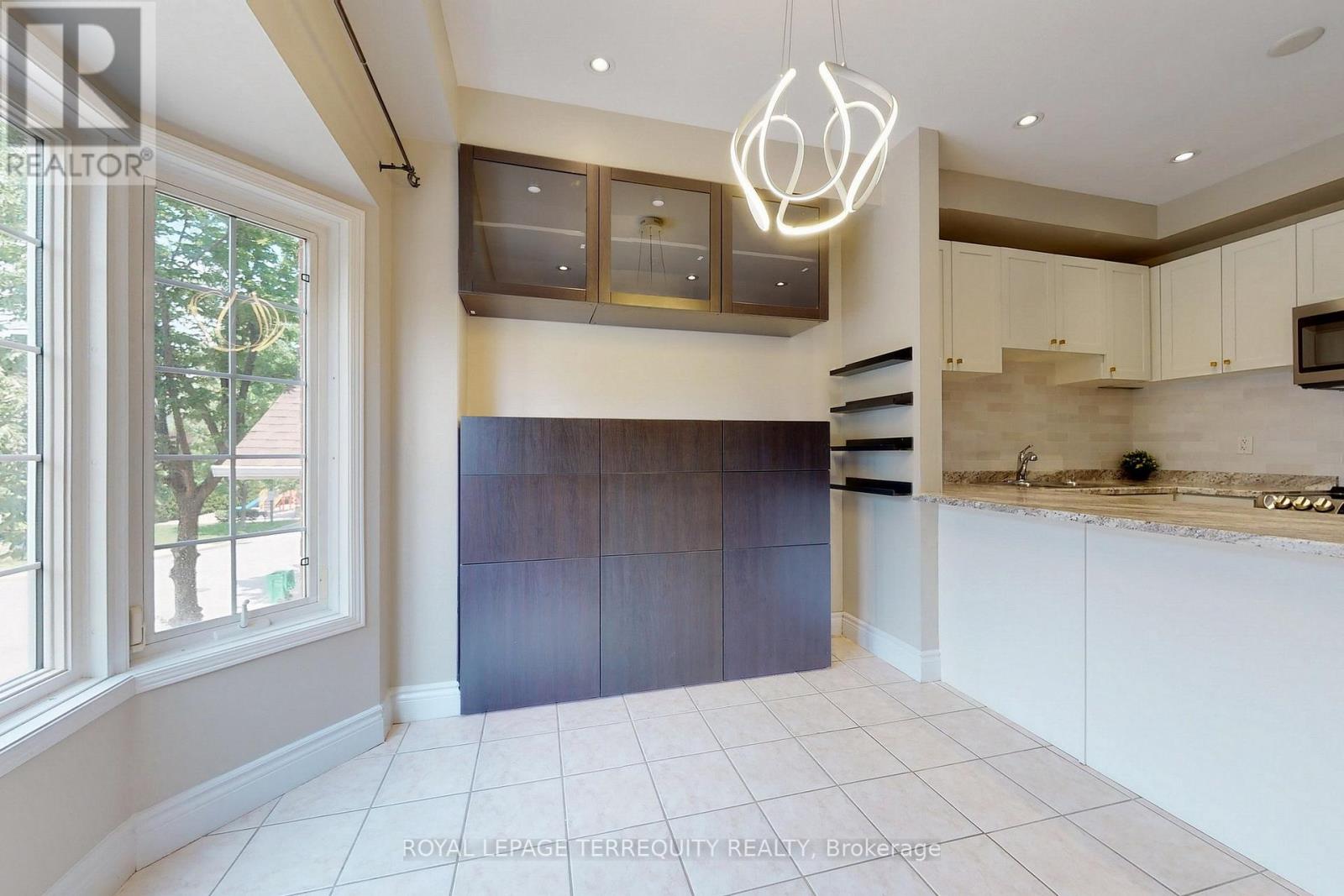 46 - 1130 Cawthra Road, Mississauga, Ontario  L5G 4V7 - Photo 12 - W13218024