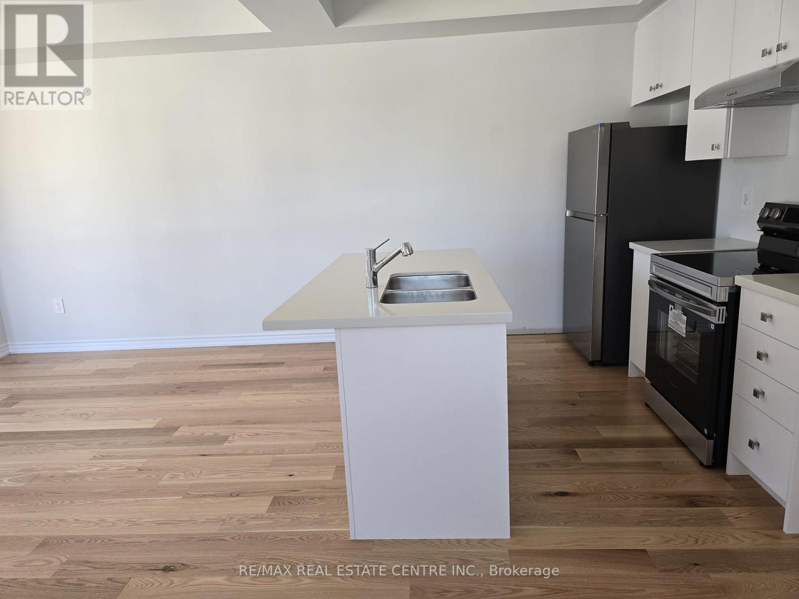 5959 Saigon Street, Mississauga, Ontario  L6H 7G1 - Photo 5 - W13218038