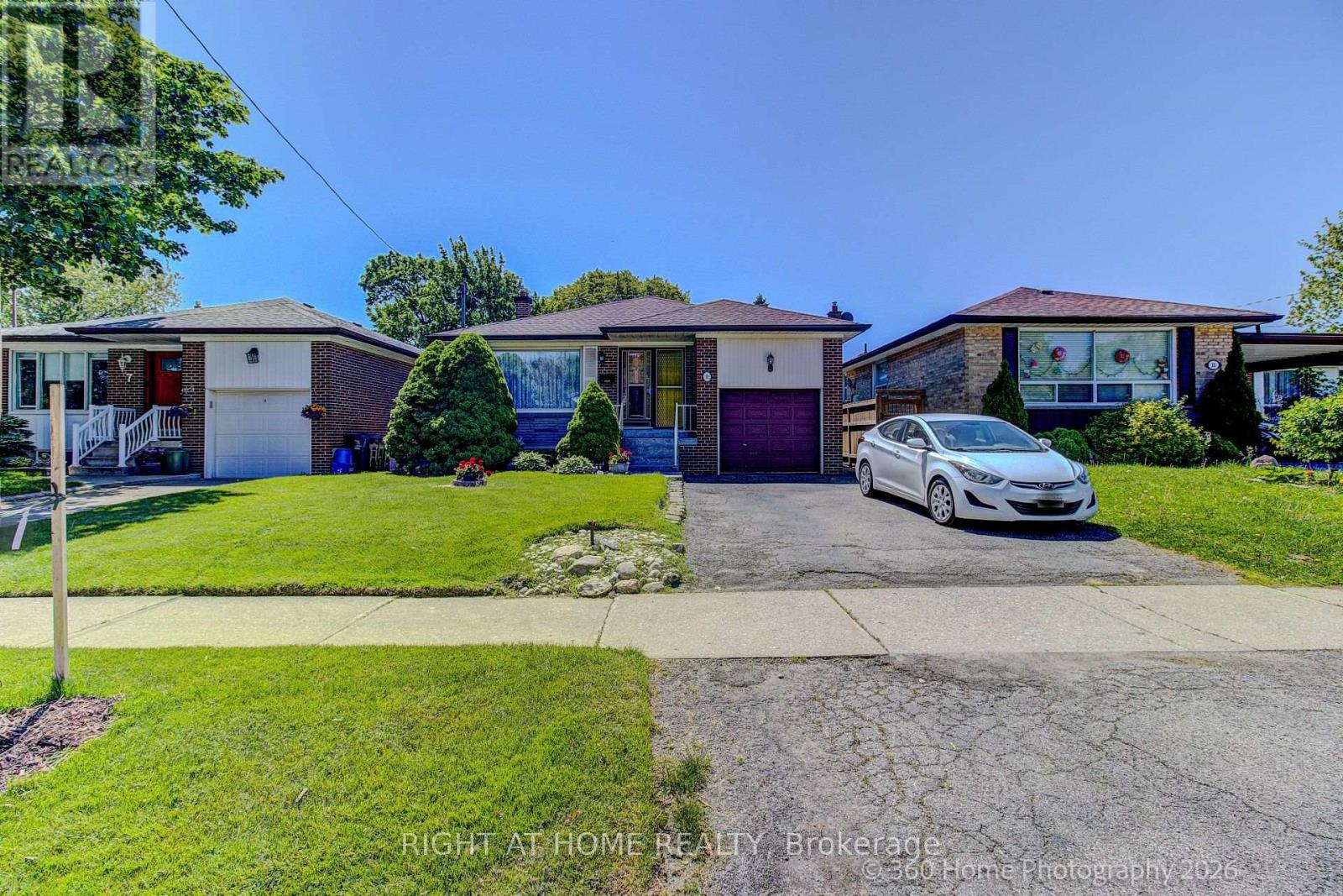 9 Stevenharris Drive, Toronto, Ontario  M9C 1T9 - Photo 2 - W13218106