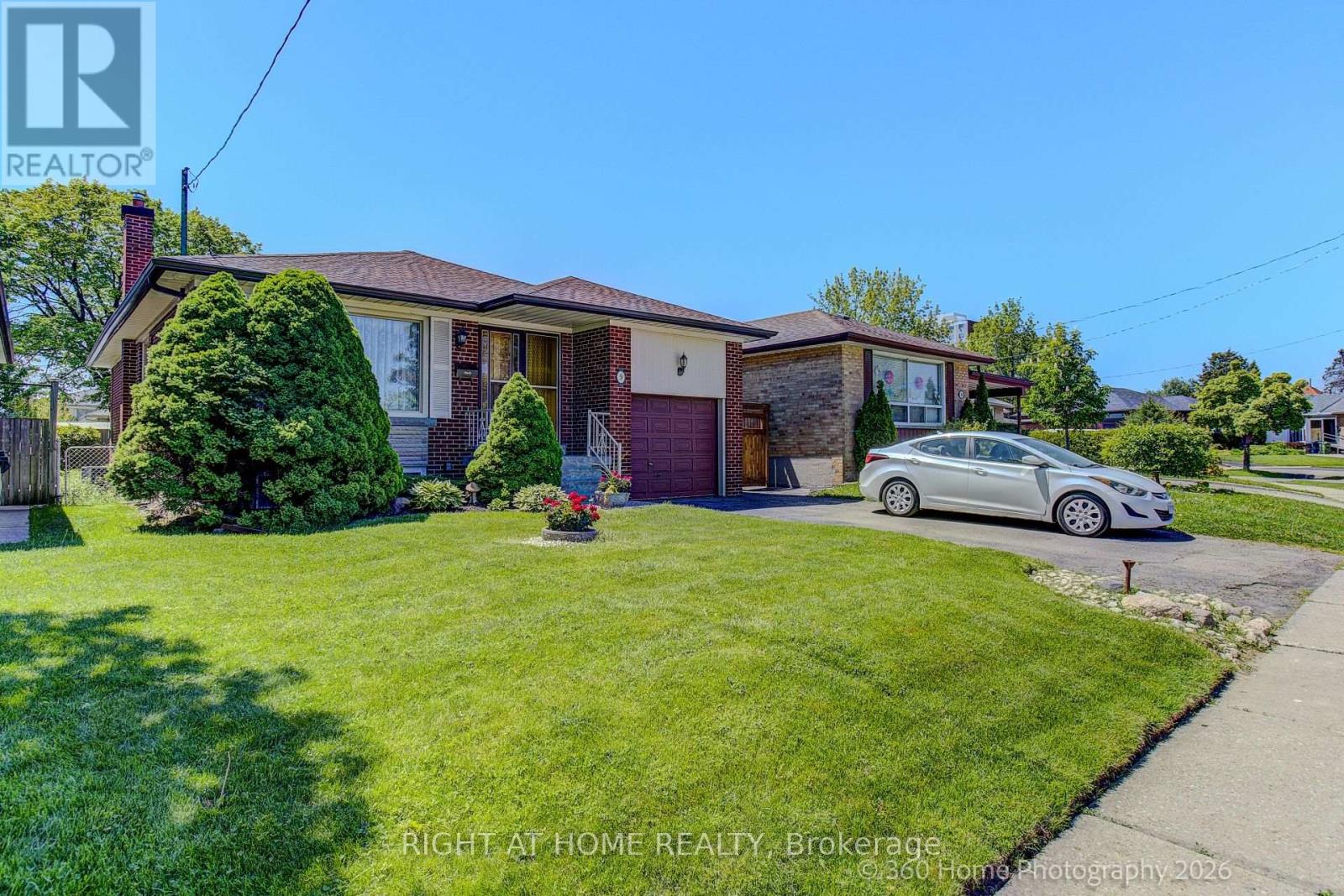 9 Stevenharris Drive, Toronto, Ontario  M9C 1T9 - Photo 3 - W13218106