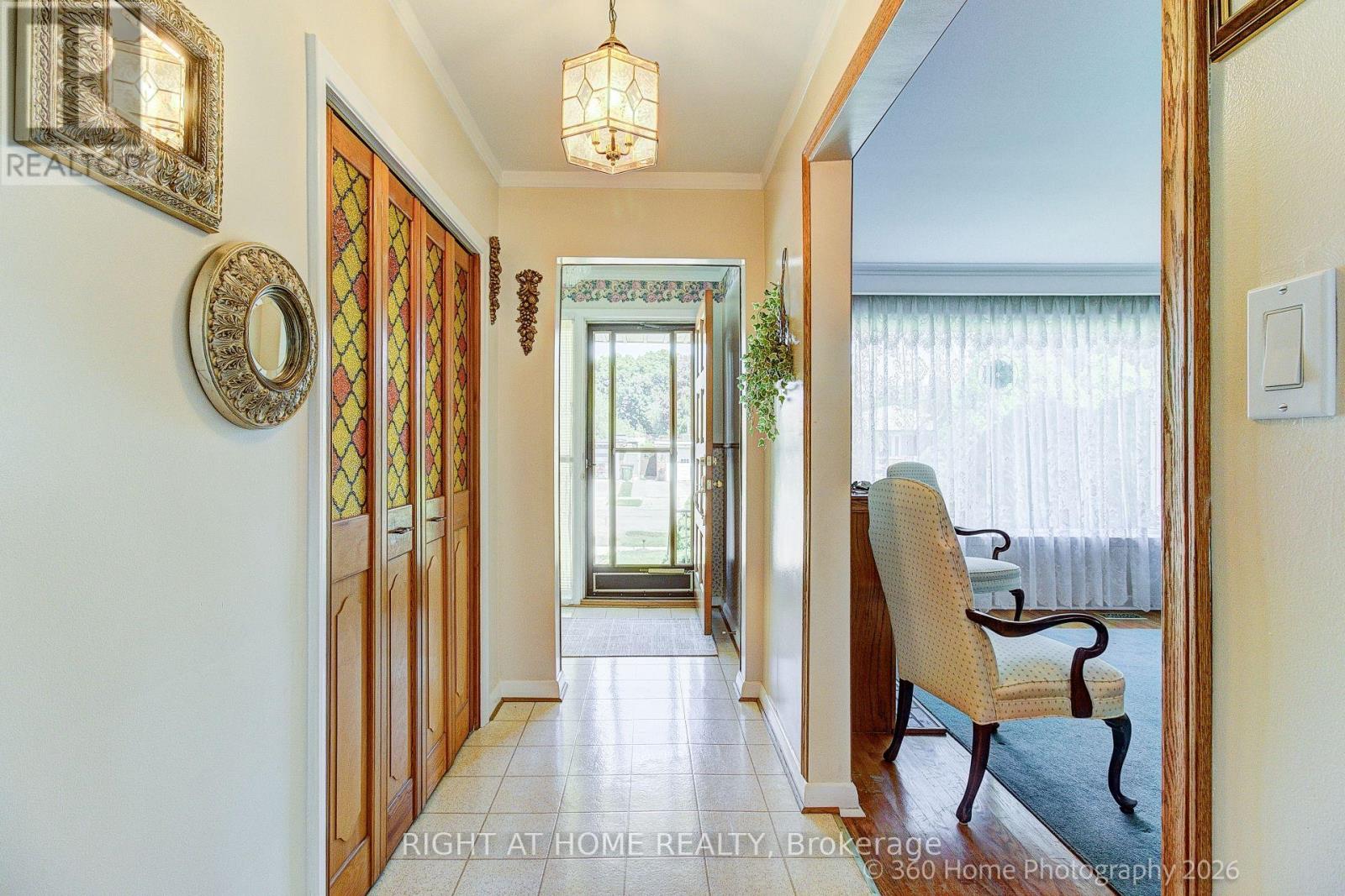 9 Stevenharris Drive, Toronto, Ontario  M9C 1T9 - Photo 5 - W13218106