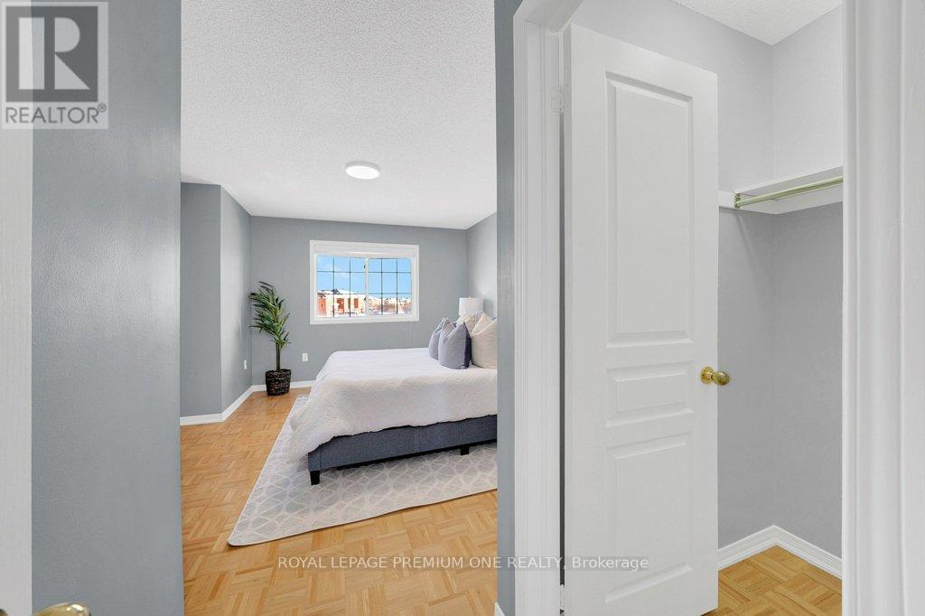 13 Summitridge Court, Brampton, Ontario  L6P 2E5 - Photo 15 - W13218112