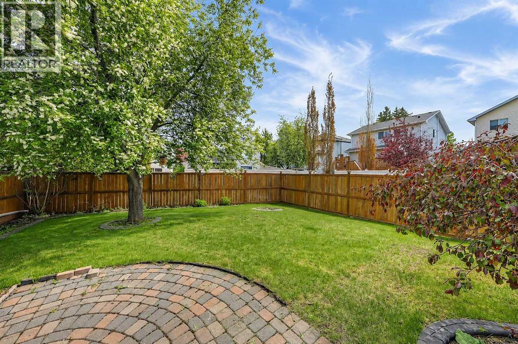 36 Mt Selkirk Close Se, Calgary, Alberta  T2Z 2R6 - Photo 39 - A2316027