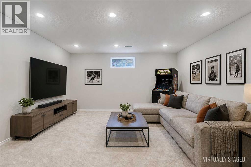 36 Mt Selkirk Close Se, Calgary, Alberta  T2Z 2R6 - Photo 34 - A2316027