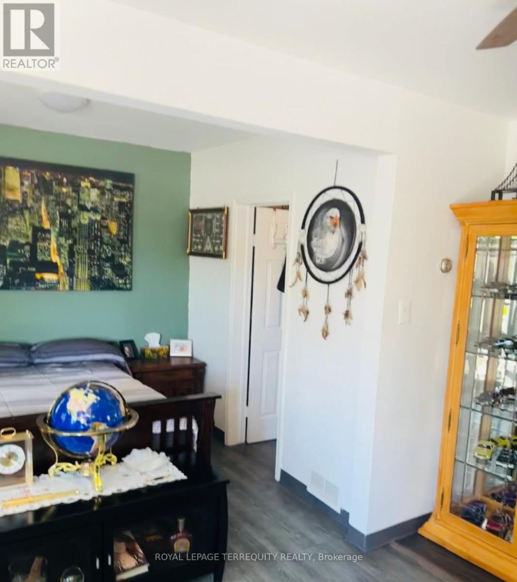 252 Bloor Street E, Oshawa, Ontario  L1H 3M6 - Photo 8 - E13129456