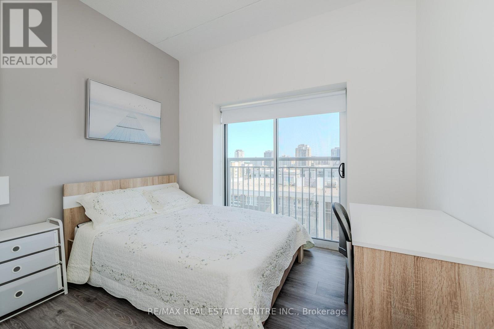 707 - 251 Hemlock Street, Waterloo, Ontario  N2L 0H2 - Photo 12 - X13218048