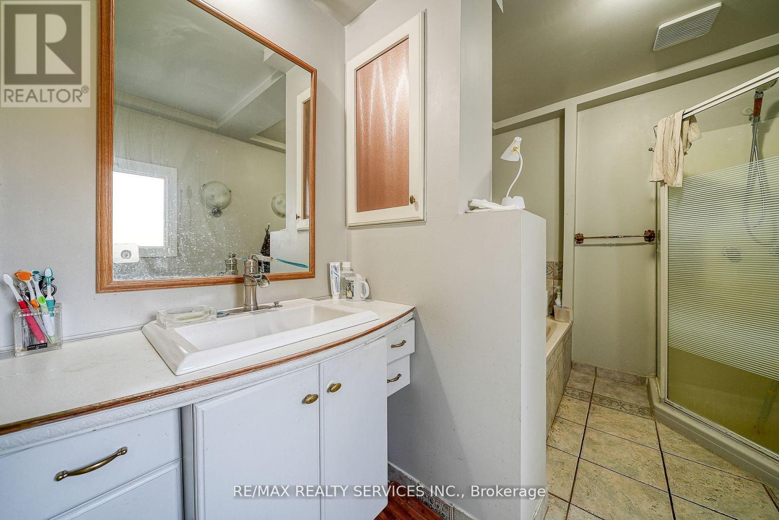24 Norlan Avenue, London South, Ontario  N5W 5P1 - Photo 14 - X13218050