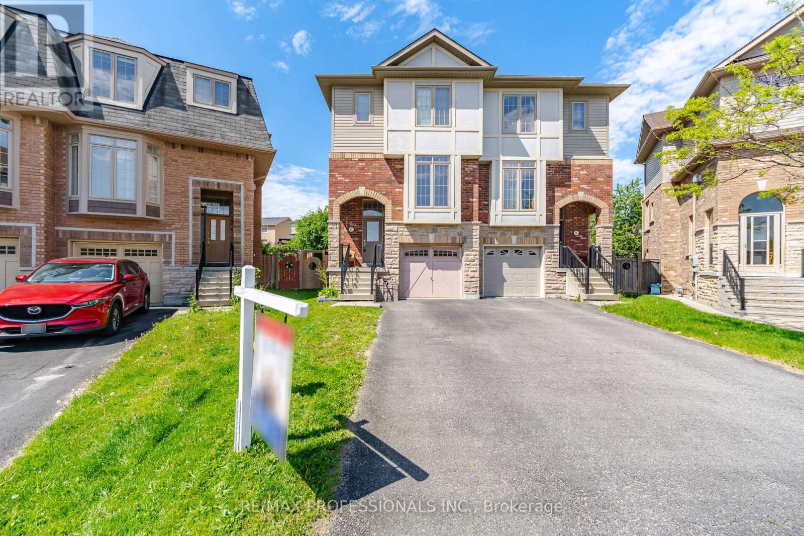 45 HORTON STREET, Ajax, Ontario