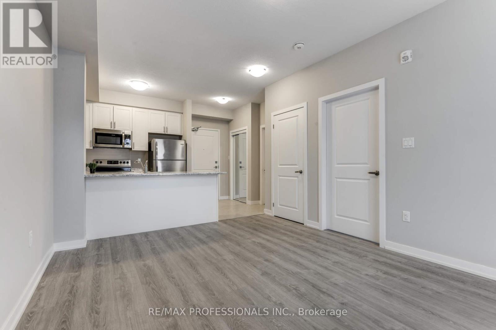124 - 101 Shoreview Place, Hamilton, Ontario  L8E 0K2 - Photo 14 - X12885582