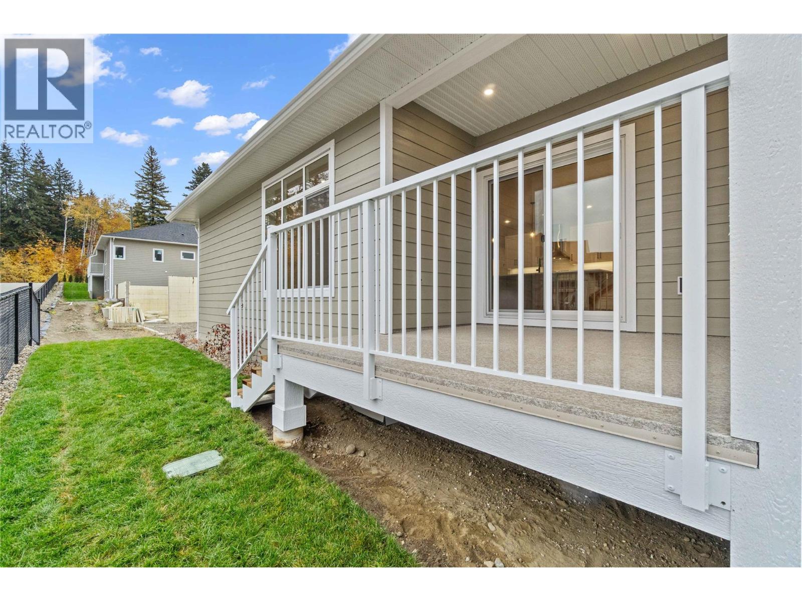 231 20 Street NE Unit# 10, Salmon Arm, British Columbia  V1E 2Z7 - Photo 61 - 10383573