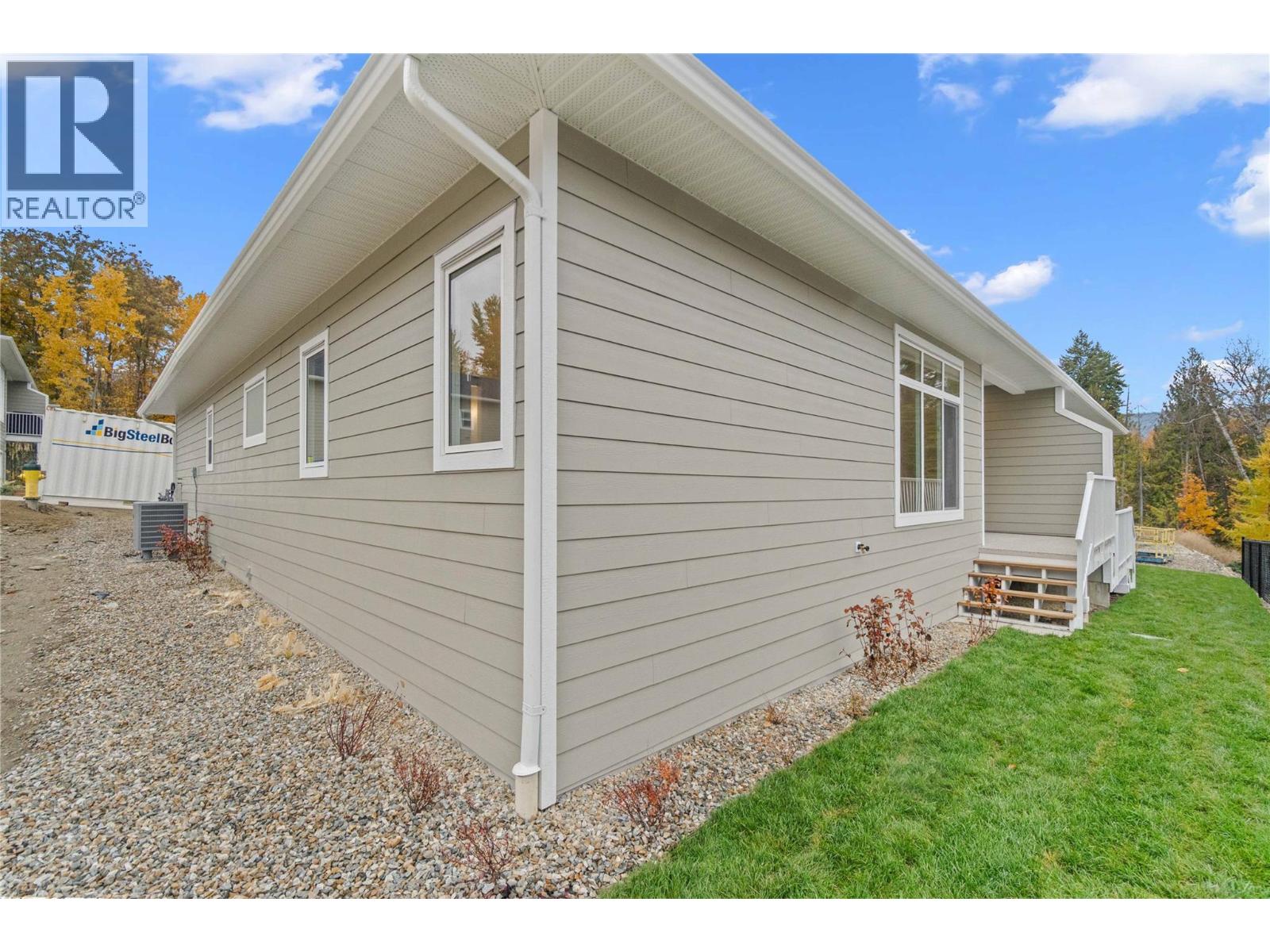 231 20 Street NE Unit# 10, Salmon Arm, British Columbia  V1E 2Z7 - Photo 59 - 10383573