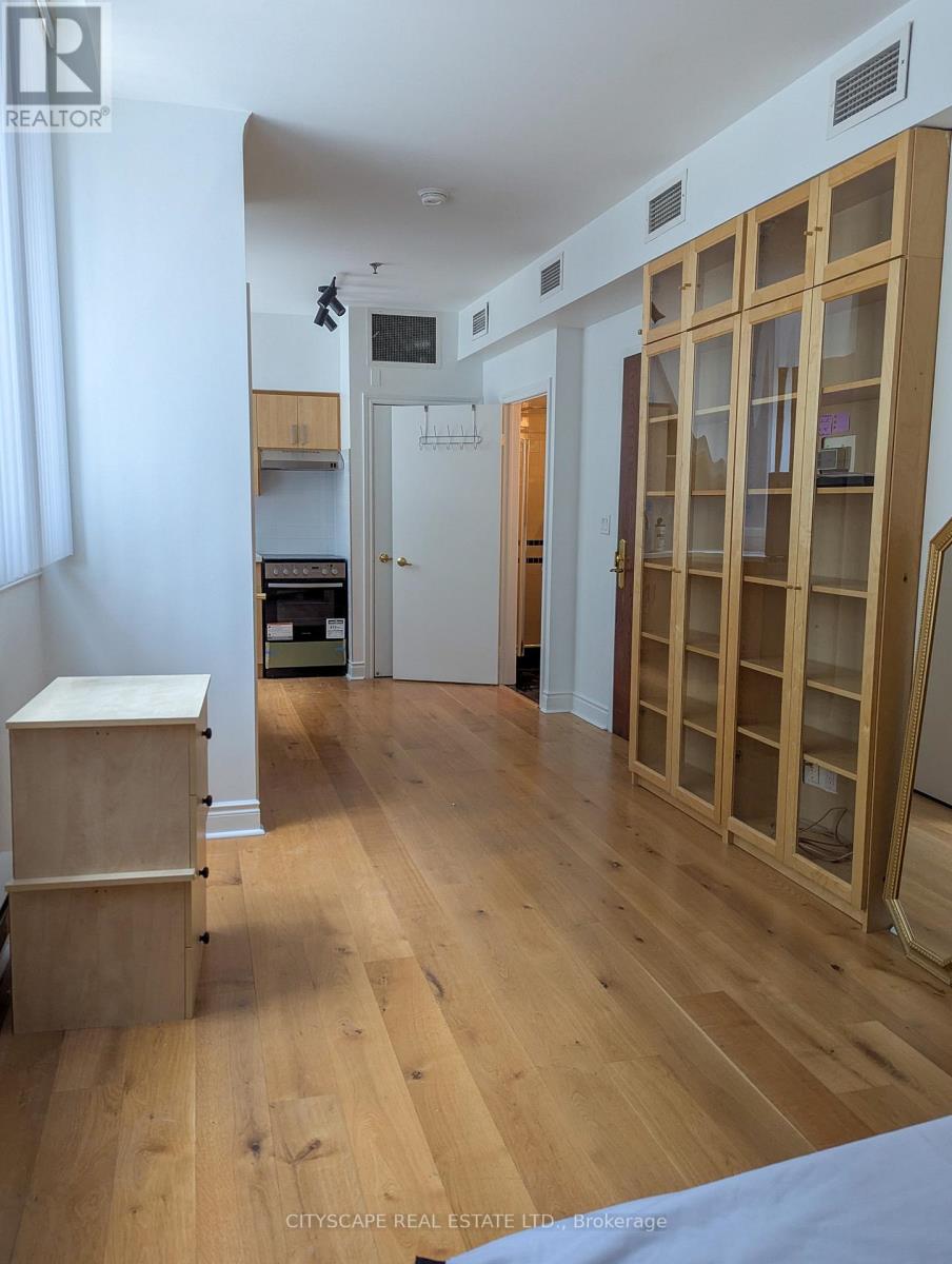 401 - 73 Richmond Street W, Toronto, Ontario  M5H 4E8 - Photo 18 - C13218114