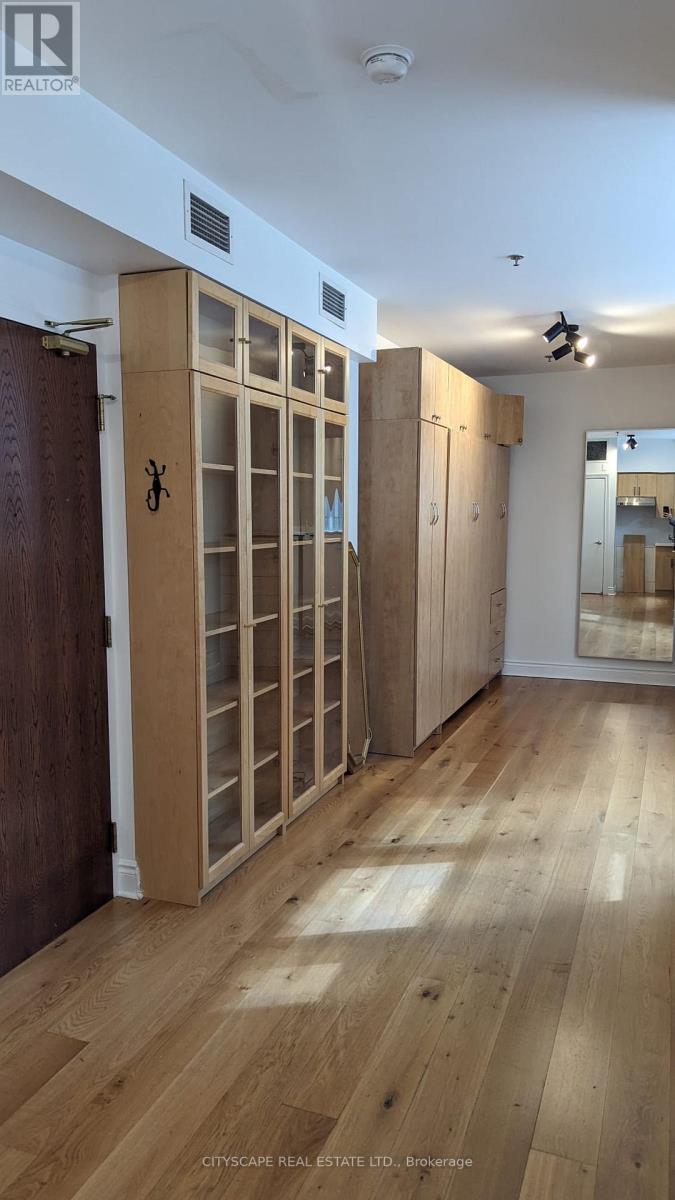 401 - 73 Richmond Street W, Toronto, Ontario  M5H 4E8 - Photo 19 - C13218114