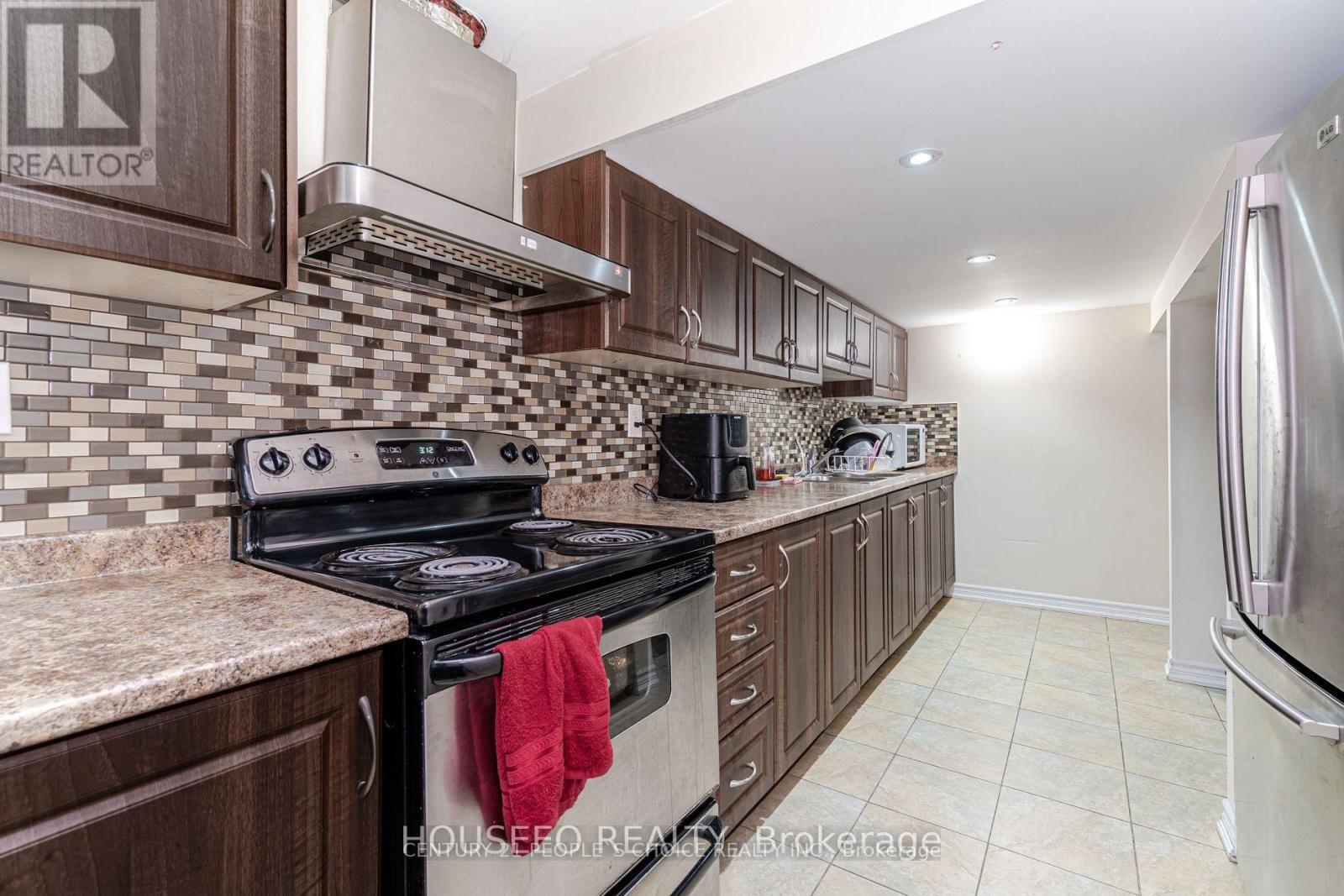 65 Interlude Drive, Brampton, Ontario  L6X 3B3 - Photo 4 - W13165376
